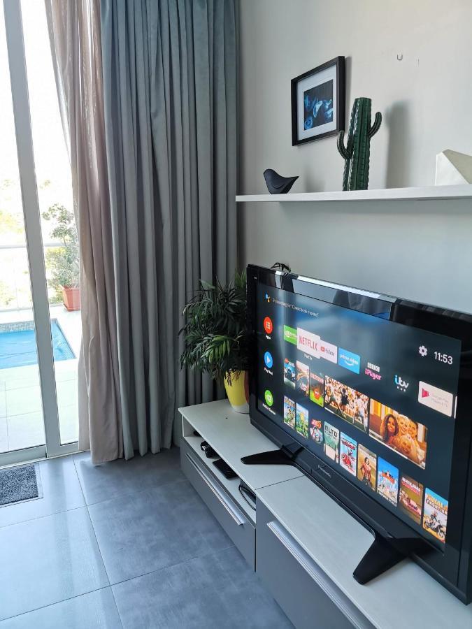 Duplex Maisonette With Heated P-Pool And Jacuzzi Saint Julian's Exterior foto